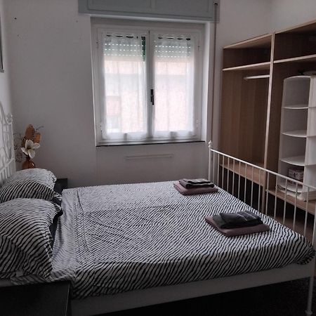 Al Mare Da Gaia Apartman Savona Kültér fotó