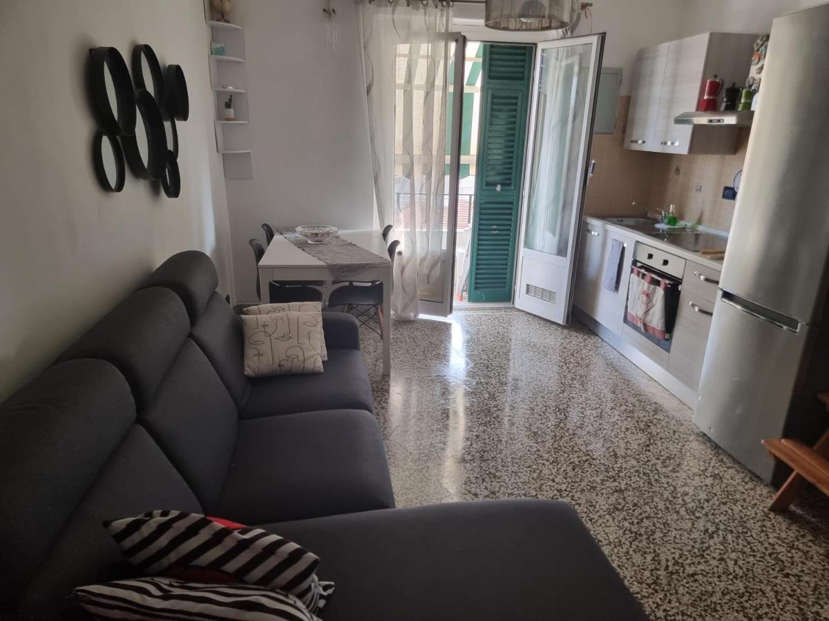Al Mare Da Gaia Apartman Savona Kültér fotó